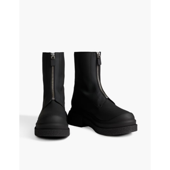 Stuart Weitzman Charli Zip Sport Bootie US Womens 10 / EU 40.5 - Picture 2 of 6